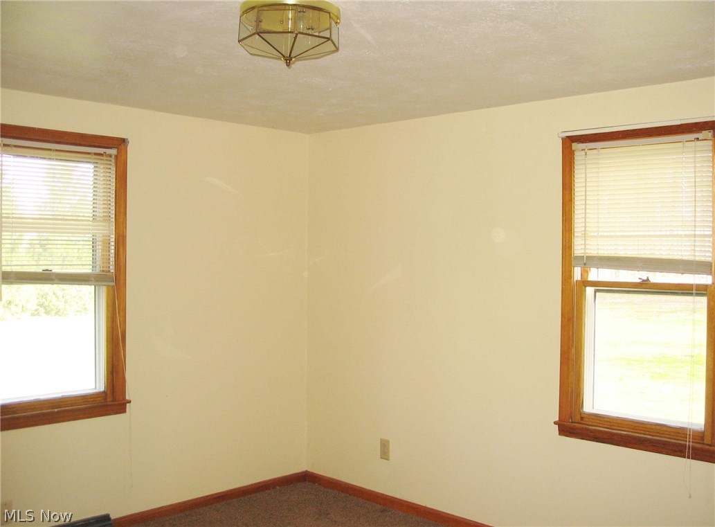 8368 Henderson Road Diamond, OH 44412 - Photo 12 of 28 Gallery Image 12