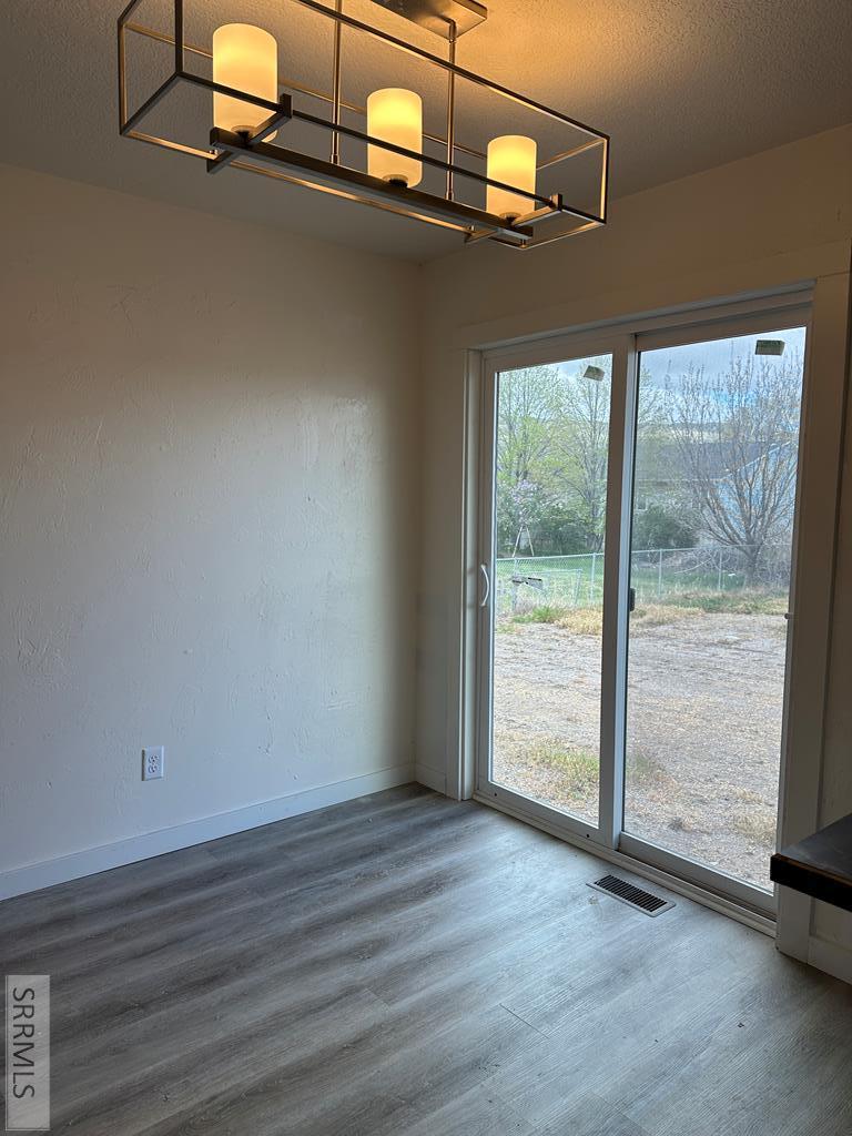 3975 Henderson Lane Pocatello, ID 83201 - Photo 4 of 11