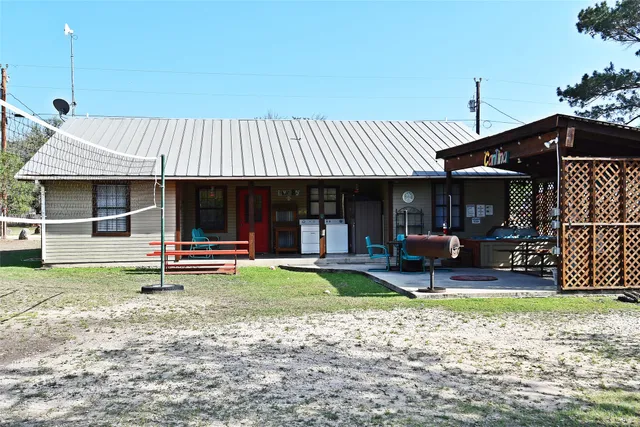 a view of a yard in front of a house