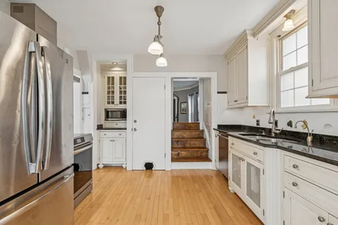 $624,900 | 1220 North Oak Park Avenue, Oak Park, IL 60302