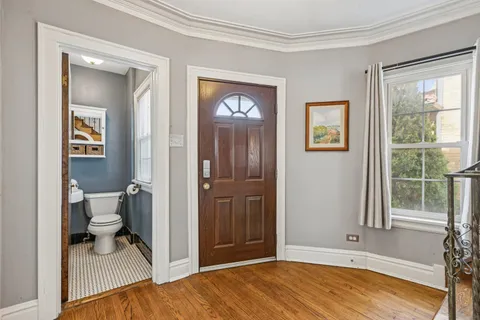 $624,900 | 1220 North Oak Park Avenue, Oak Park, IL 60302