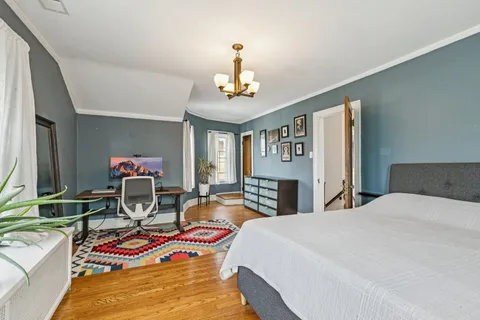 $624,900 | 1220 North Oak Park Avenue, Oak Park, IL 60302