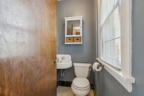$624,900 | 1220 North Oak Park Avenue, Oak Park, IL 60302