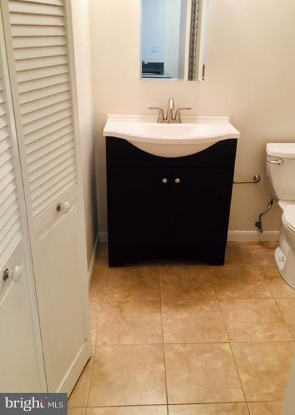 922 24th Street Northwest, Unit 817 Washington, DC 20037 - Photo 11 of 16 Bath