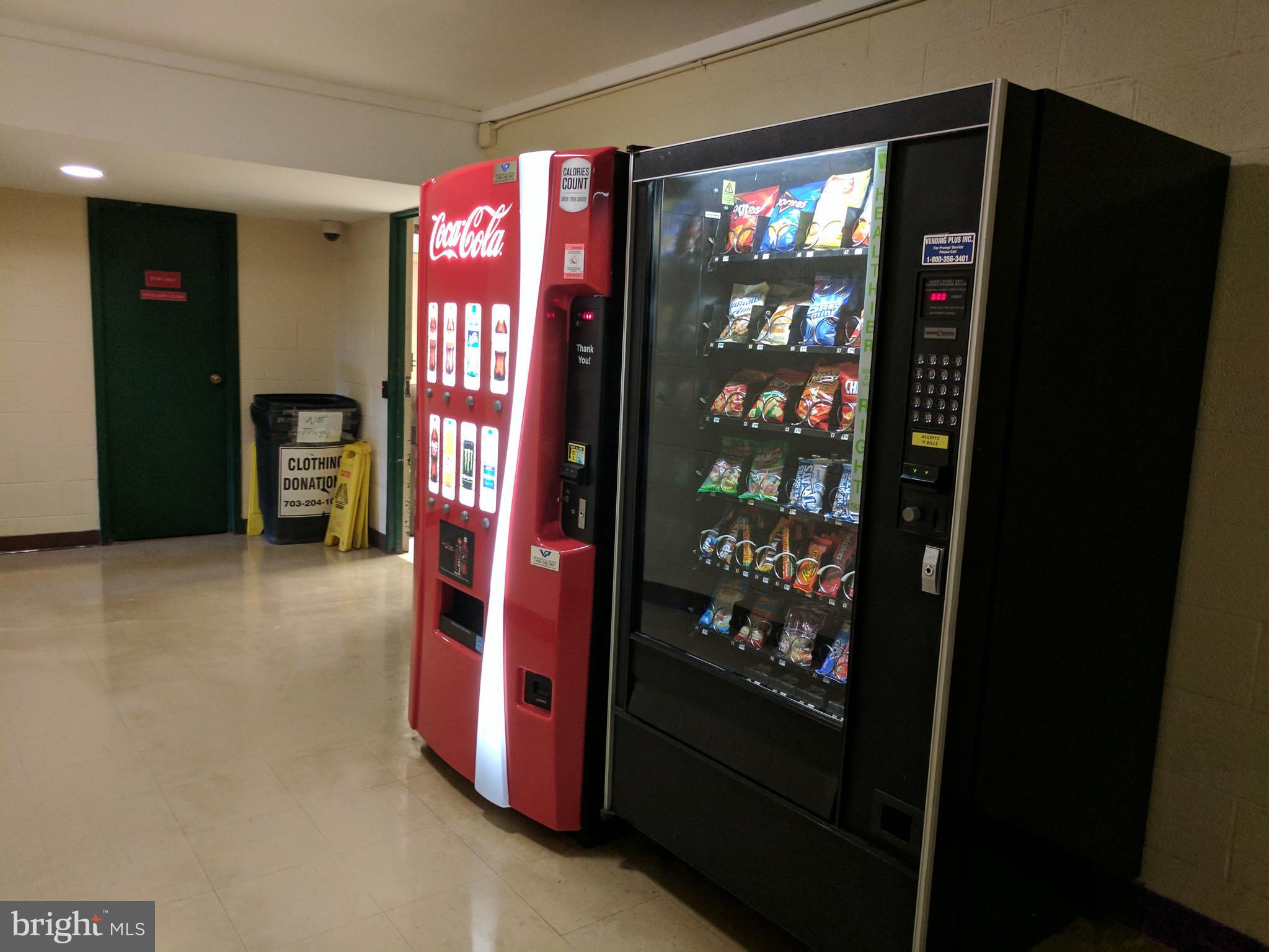 922 24th Street Northwest, Unit 817 Washington, DC 20037 - Photo 16 of 16 Snack machines