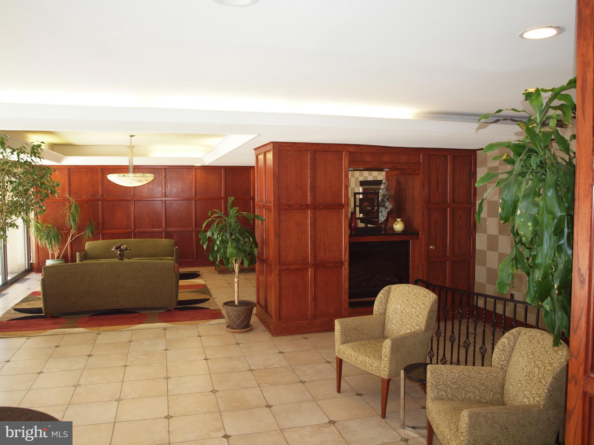 922 24th Street Northwest, Unit 817 Washington, DC 20037 - Photo 5 of 16 Lobby