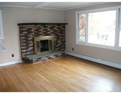 80 Juniper Road South Kingstown, RI 02879 - Photo 4 of 6 Living Room.