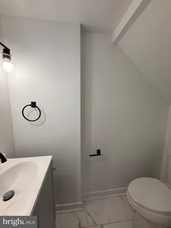 $2,700 | 2125 1/2 Oakland Road, Baltimore, MD 21220