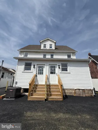 $2,700 | 2125 1/2 Oakland Road, Baltimore, MD 21220