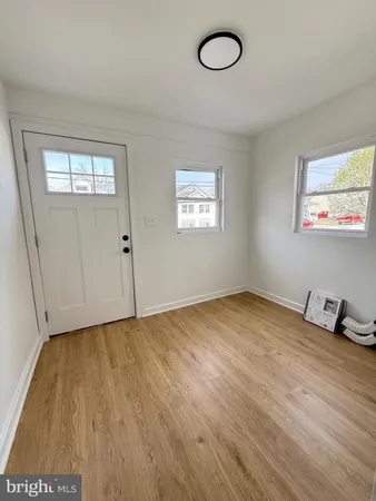 $2,700 | 2125 1/2 Oakland Road, Baltimore, MD 21220