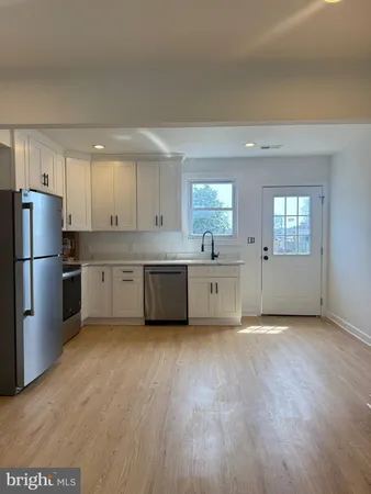 $2,700 | 2125 1/2 Oakland Road, Baltimore, MD 21220