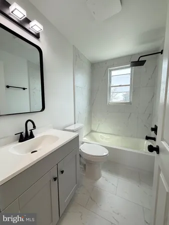 $2,700 | 2125 1/2 Oakland Road, Baltimore, MD 21220