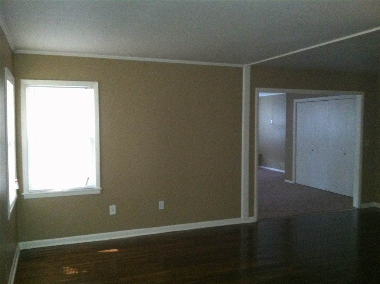 1557 Hopewell Road Memphis, TN 38117 - Photo 2 of 18