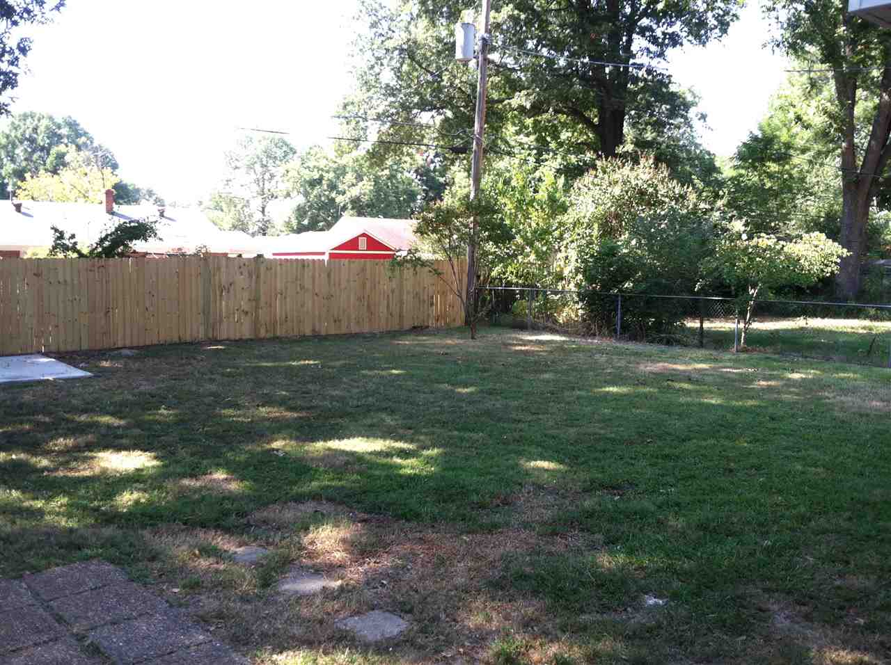 1557 Hopewell Road Memphis, TN 38117 - Photo 17 of 18