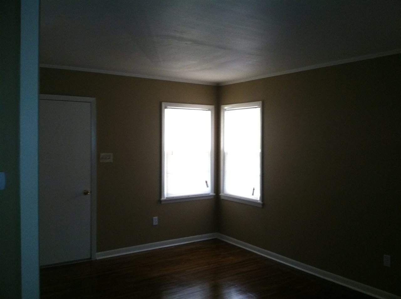 1557 Hopewell Road Memphis, TN 38117 - Photo 4 of 18