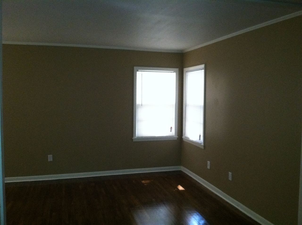 1557 Hopewell Road Memphis, TN 38117 - Photo 5 of 18
