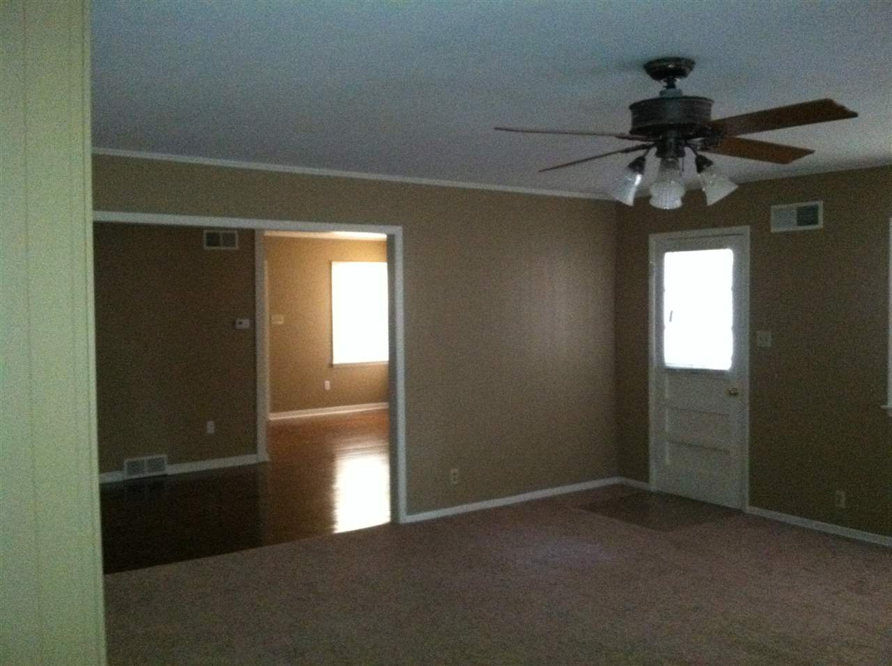 1557 Hopewell Road Memphis, TN 38117 - Photo 9 of 18