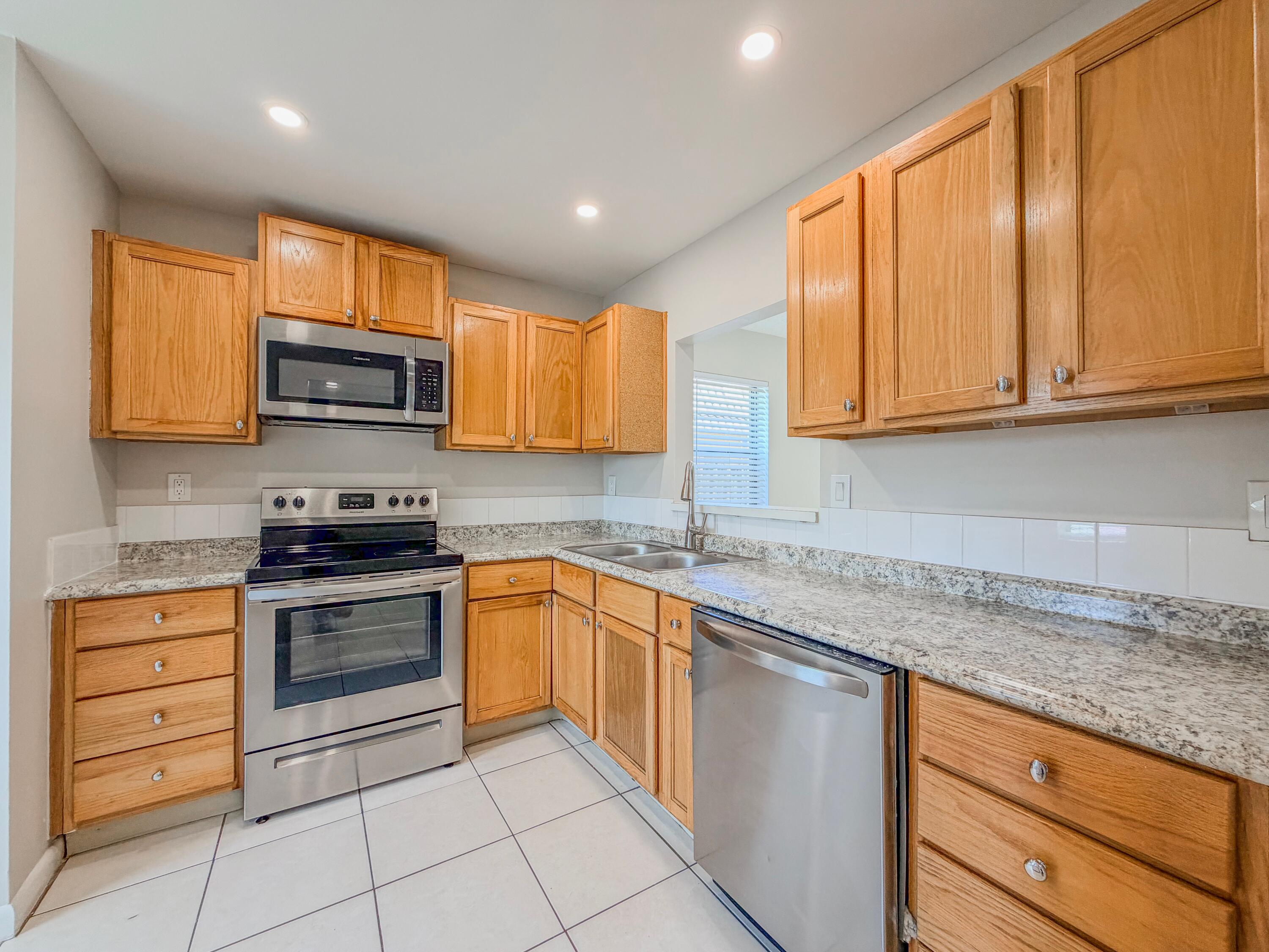 3148 North Dixie Highway Boca Raton, FL 33431 - Photo 2 of 16 IMG_3536