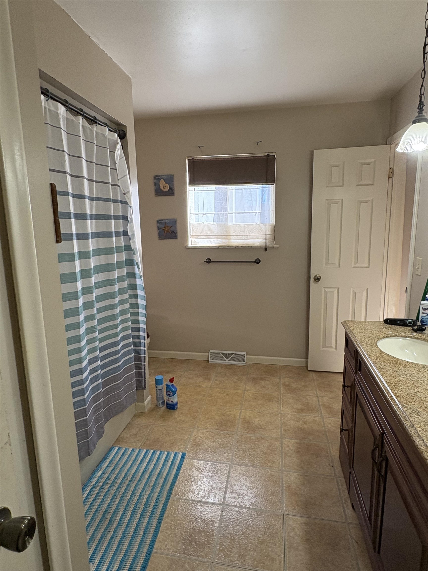 9443 Beecher Road Flushing, MI 48433 - Photo 15 of 33