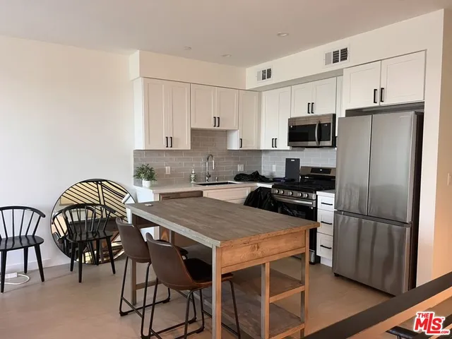 $5,950 | 8928 Sawyer Street, Unit 1/2, Los Angeles, CA 90034