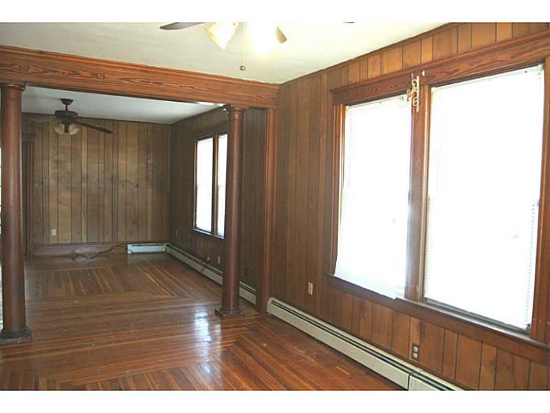 248 Putnam Pike Johnston, RI 02919 - Photo 4 of 19 Living Room.