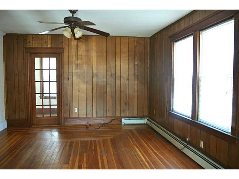 248 Putnam Pike Johnston, RI 02919 - Photo 6 of 19 Living Room.