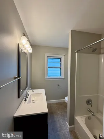 $325,000 | 949 Westview Terrace, Dover, DE 19904