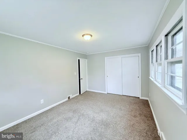 $325,000 | 949 Westview Terrace, Dover, DE 19904