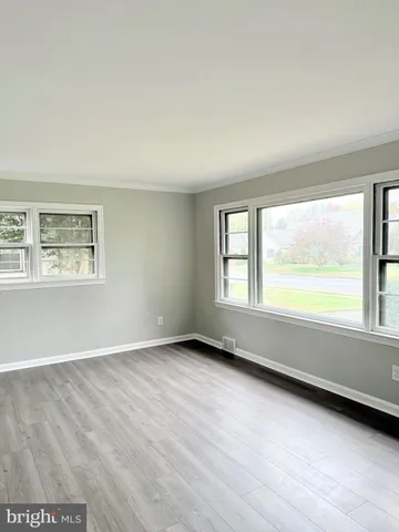 $325,000 | 949 Westview Terrace, Dover, DE 19904