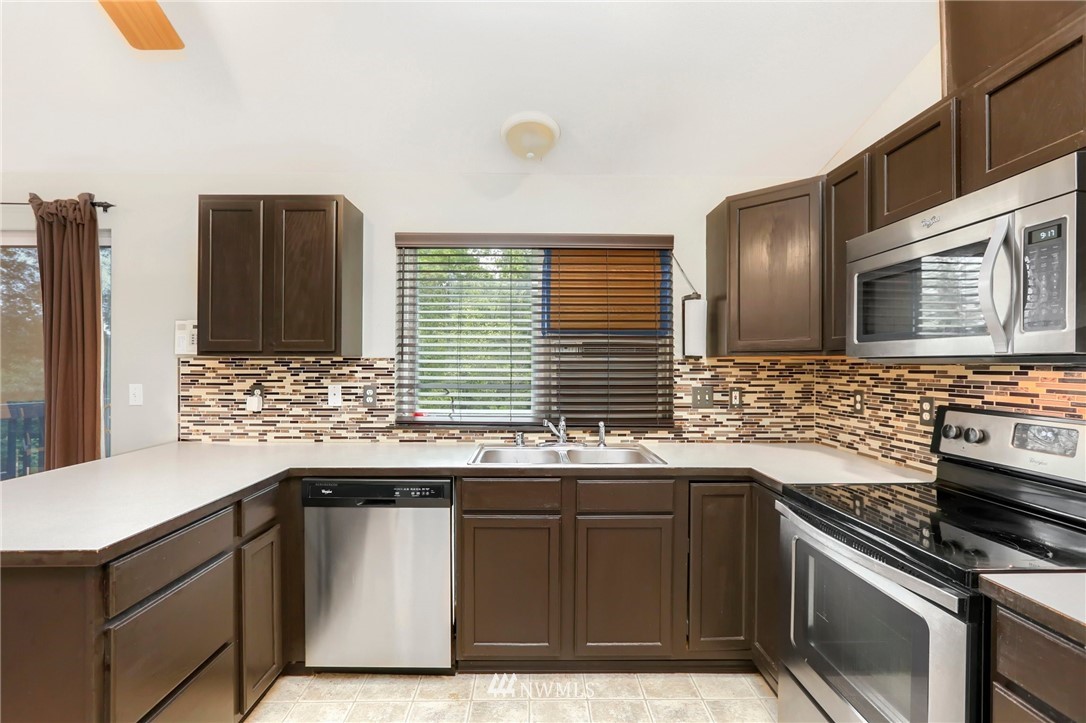 12322 Rainbow Road Arlington, WA 98223 - Photo 2 of 25
