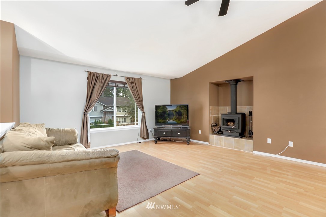 12322 Rainbow Road Arlington, WA 98223 - Photo 3 of 25