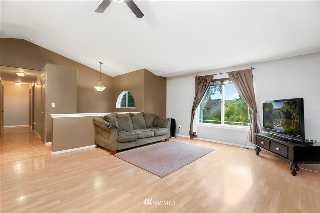 12322 Rainbow Road Arlington, WA 98223 - Photo 4 of 25