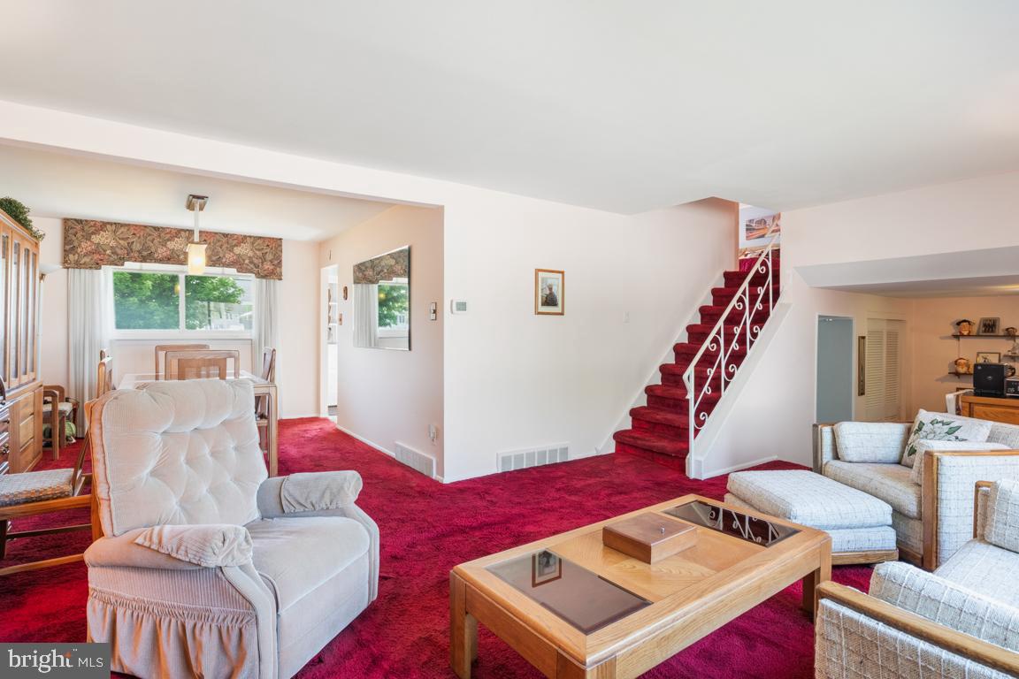9735 Glenhope Road Philadelphia, PA 19115 - Photo 16 of 33 Gallery Image 16