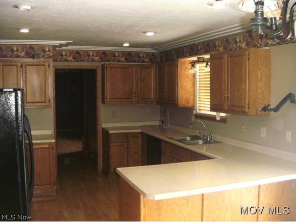1873 Highland Ridge Road Lowell, OH 45744 - Photo 2 of 18 Kitchen