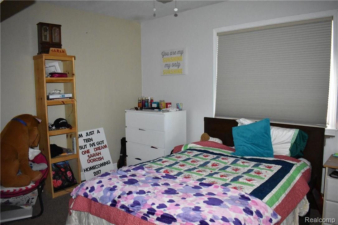 5541 Wasson Road Pinckney, MI 48169 - Photo 11 of 22 11. Bedroom
