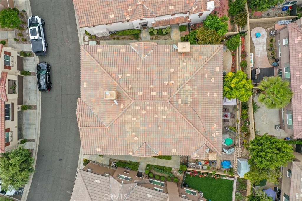 28364 Mirabelle Lane Saugus, CA 91350 - Photo 29 of 32 a view of a potted plants next to a building