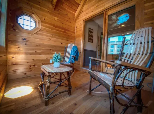 $3,300 | 544 East Main Street, Blue Ridge, GA 30513