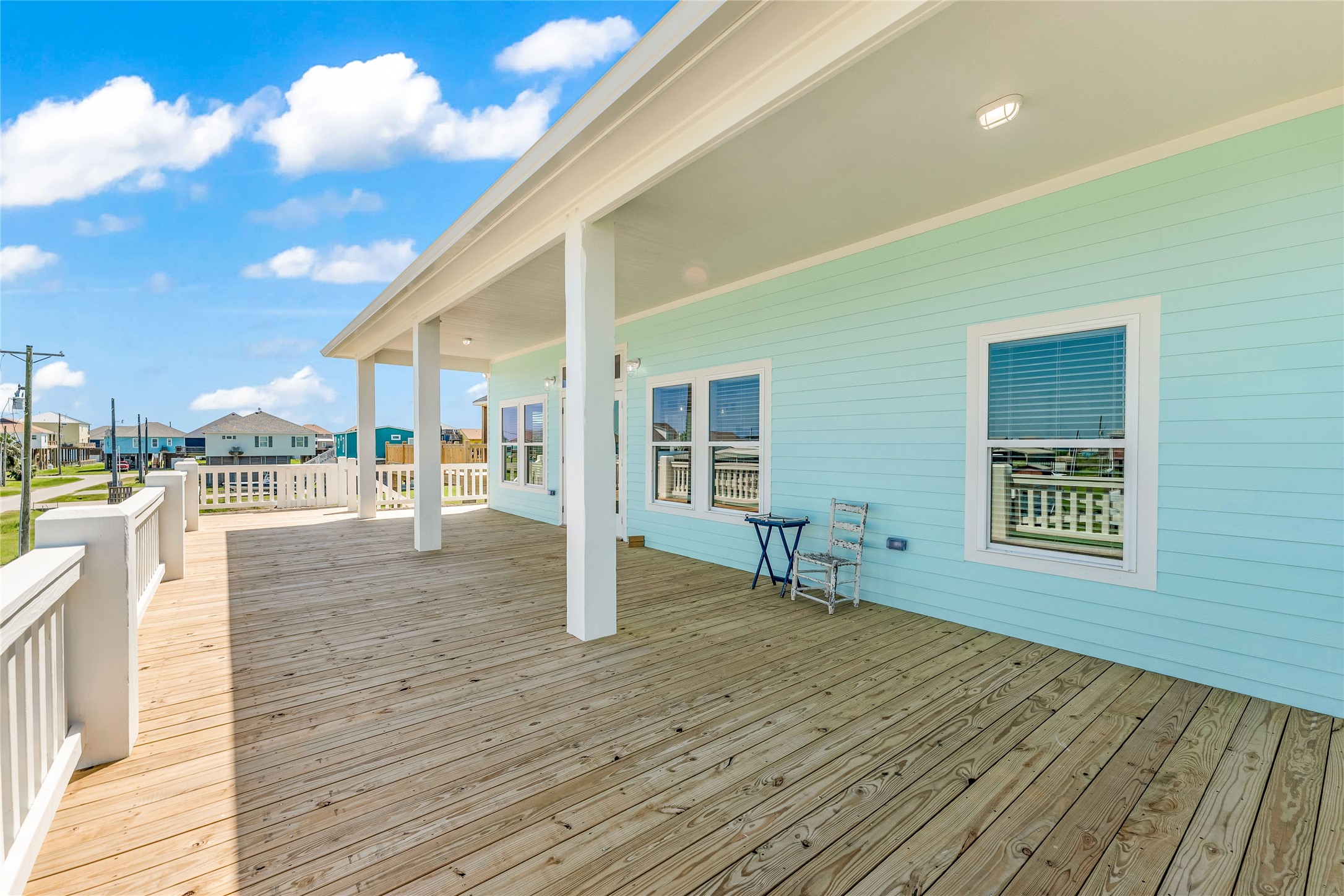 863 South Selwyn Road Crystal Beach, TX 77650 - Photo 23 of 32