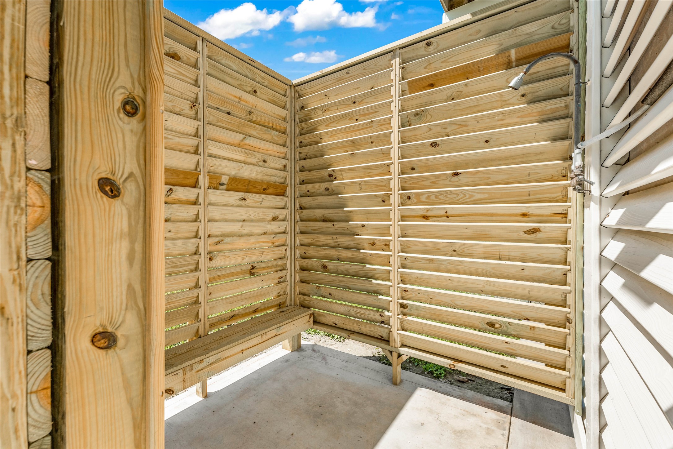 863 South Selwyn Road Crystal Beach, TX 77650 - Photo 28 of 32