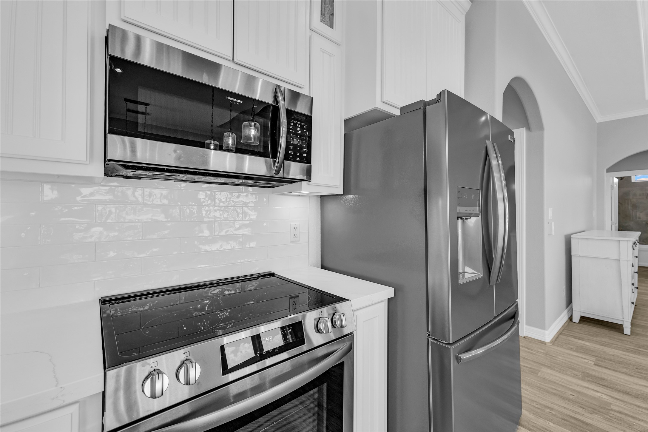 863 South Selwyn Road Crystal Beach, TX 77650 - Photo 5 of 32