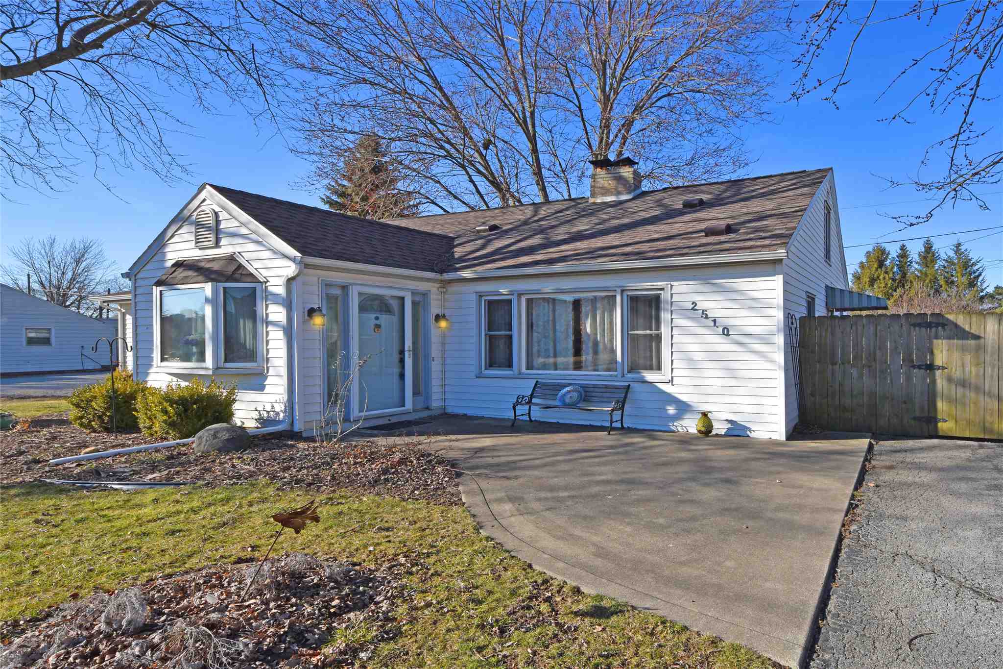 2510 Spring Street Fort Wayne, IN 46808 - Photo 1 of 31