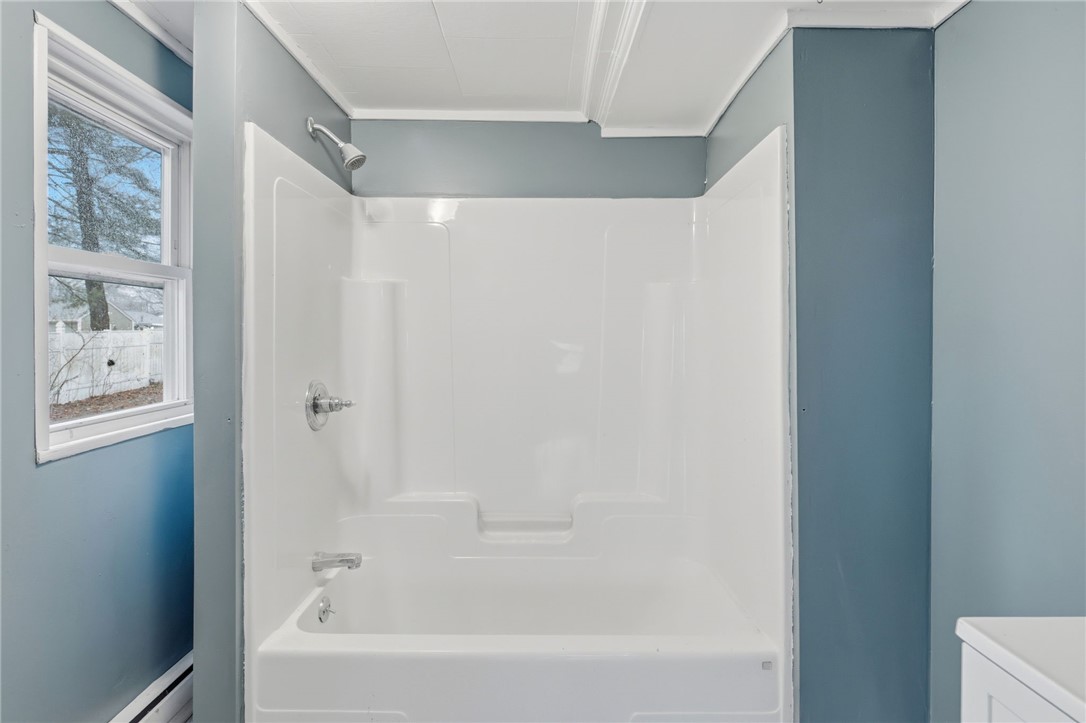 311 Arnold Road Coventry, RI 02816 - Photo 11 of 42