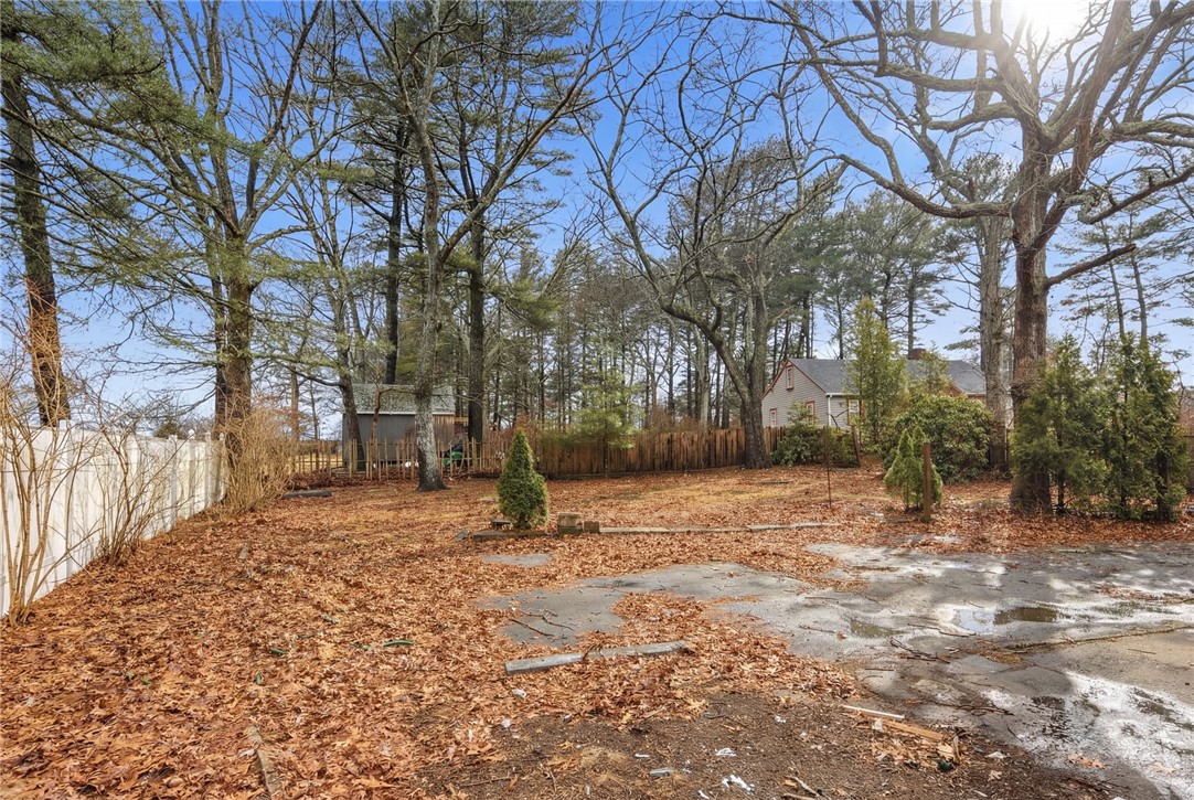 311 Arnold Road Coventry, RI 02816 - Photo 34 of 42