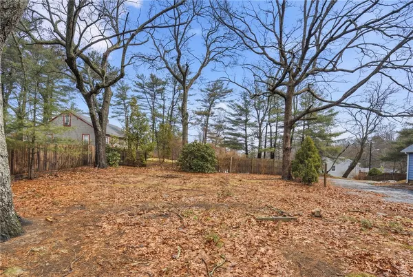 $329,000 | 311 Arnold Road, Coventry, RI 02816