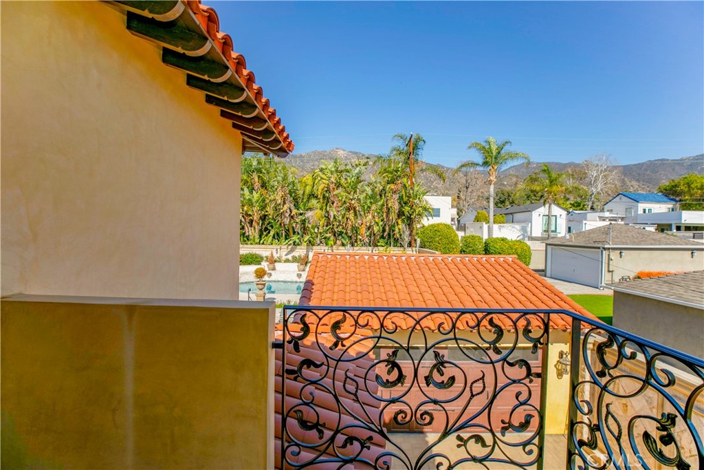 1953 Bellevue Drive Glendale, CA 91201 - Photo 35 of 57