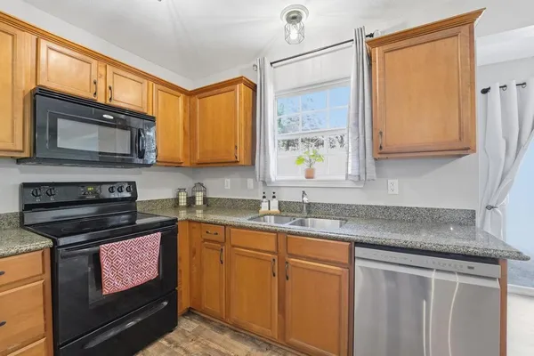 $215,000 | 13684 Oak Valley Drive, Platte City, MO 64079