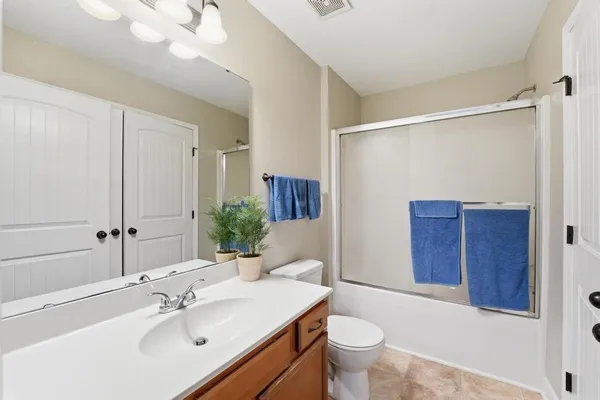 $215,000 | 13684 Oak Valley Drive, Platte City, MO 64079