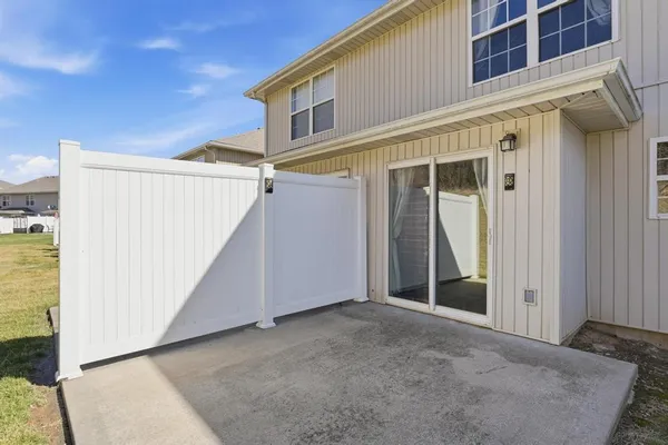 $215,000 | 13684 Oak Valley Drive, Platte City, MO 64079