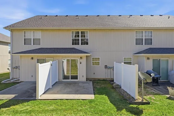 $215,000 | 13684 Oak Valley Drive, Platte City, MO 64079