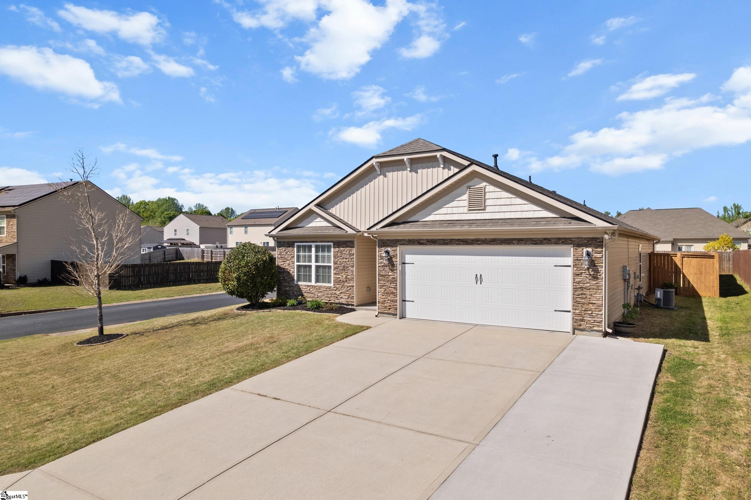 348 Victory Lane Moore, SC 29369 - Photo 4 of 42